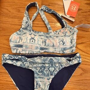 Roxy bathing suit size xs